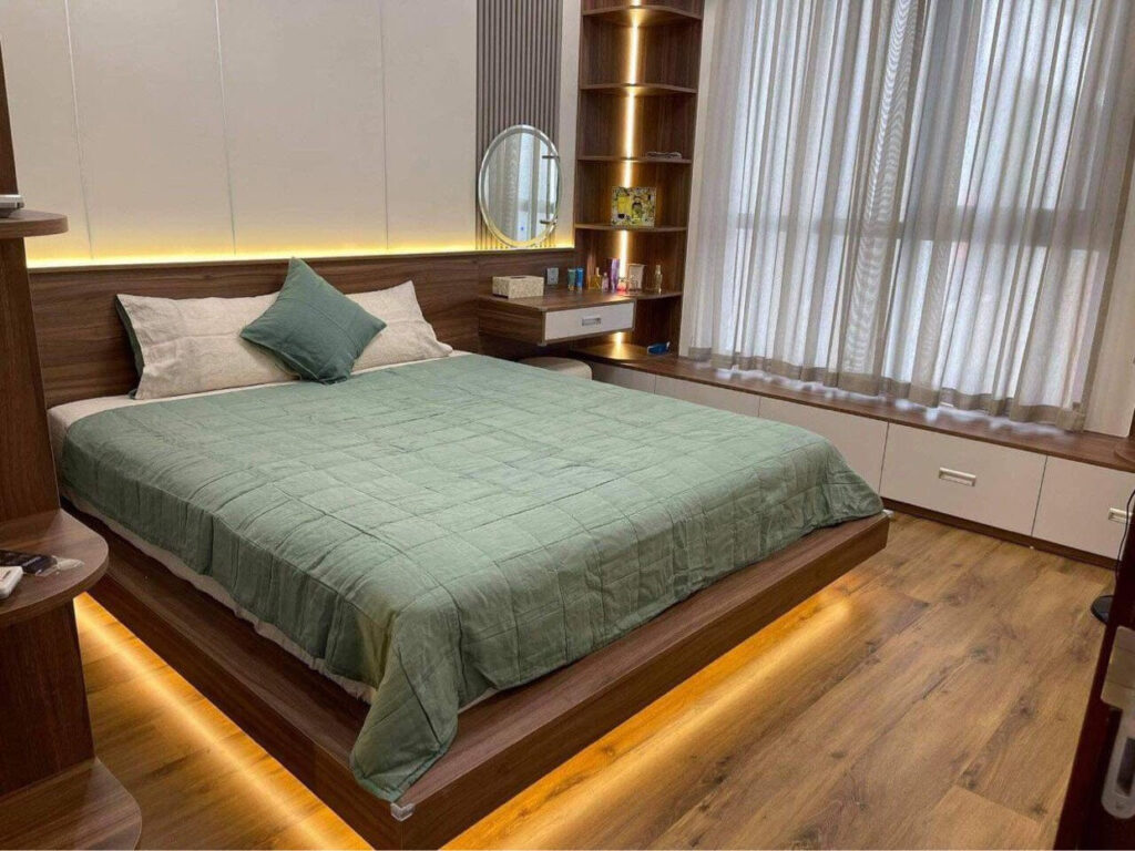 Phòng ngủ Việt hiện đại với chăn ga gối linen xanh sage