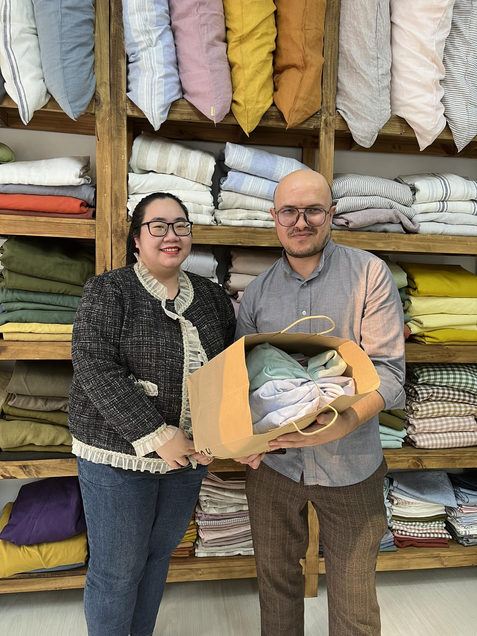 May chăn ga linen theo kích thước riêng